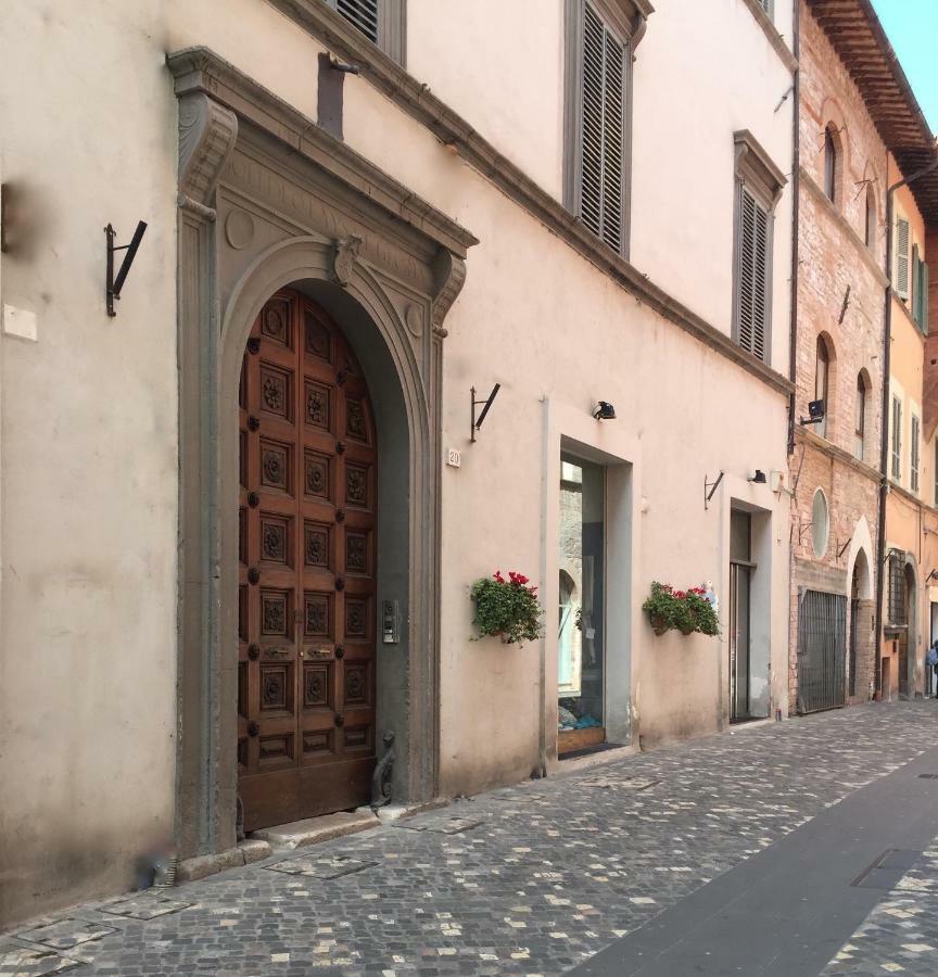 La Corte Affittacamere Foligno Exterior photo